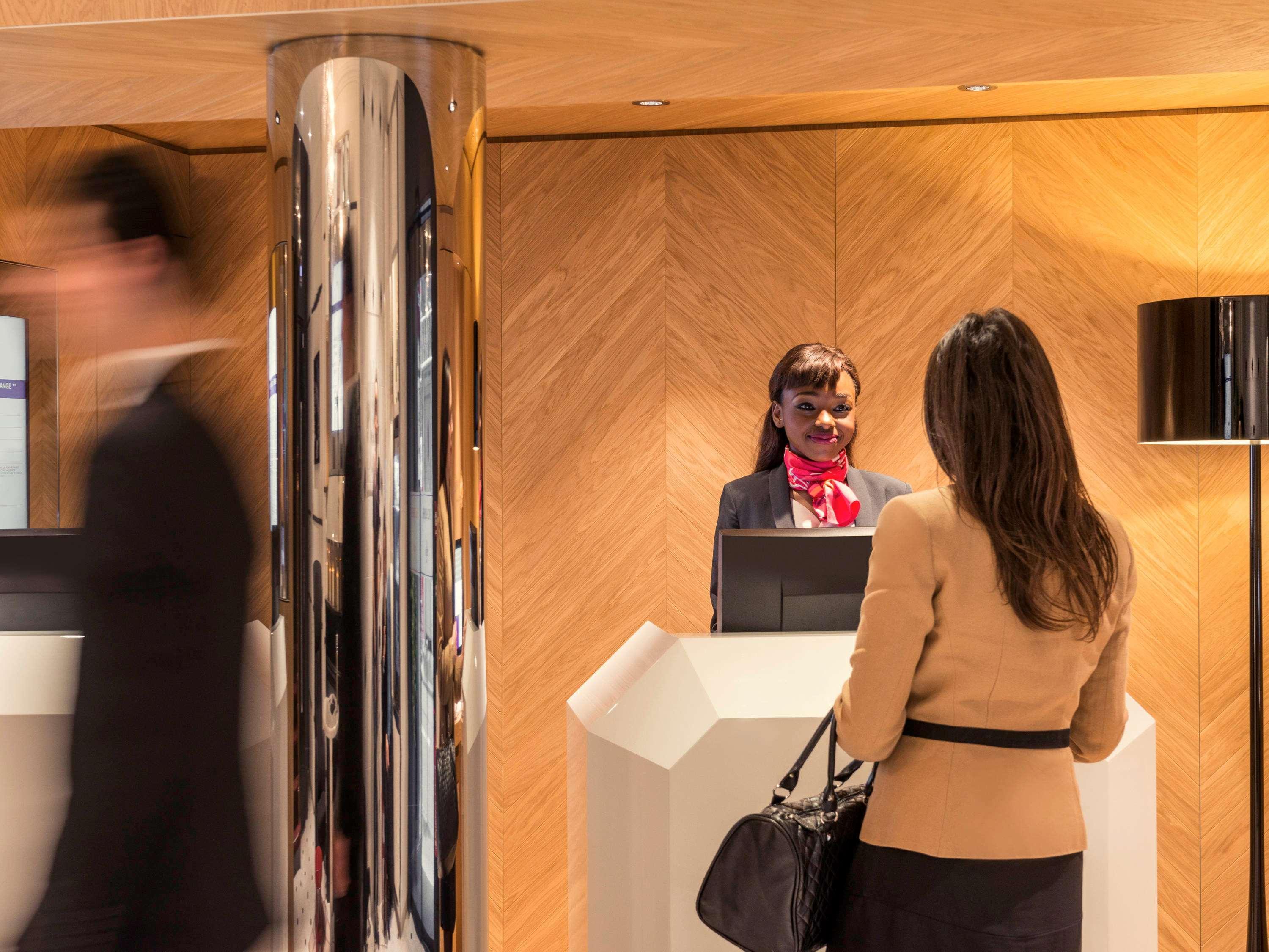 Mercure Paris Opera Louvre Εξωτερικό φωτογραφία